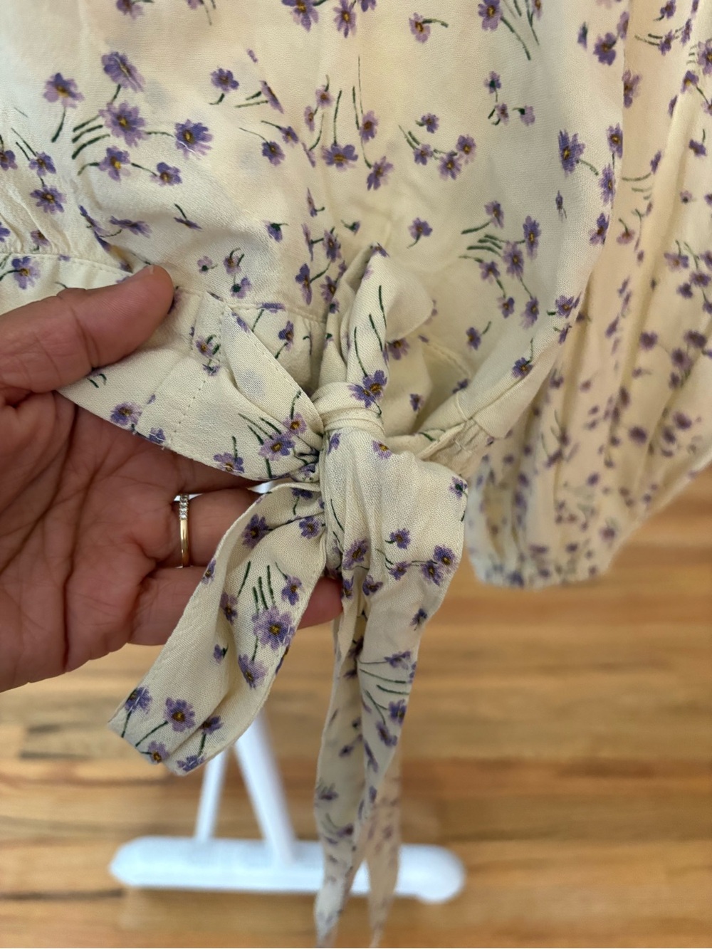 AE Floral Wrap Blouse - Picture 5 of 5